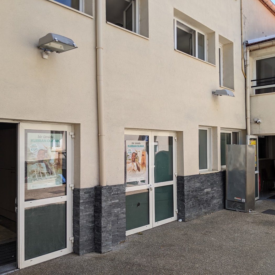 CENTRE CULTUREL TURC 2